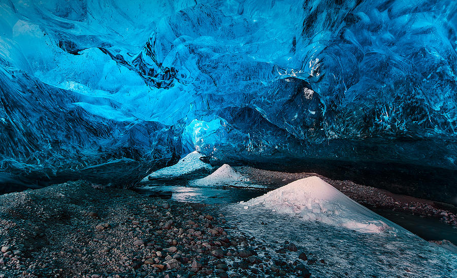 Into The Cave Photograph by Guillermo Garca Delgado