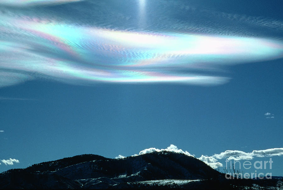 Iridescent Cirrus Clouds Photograph by George Post/science Photo Library