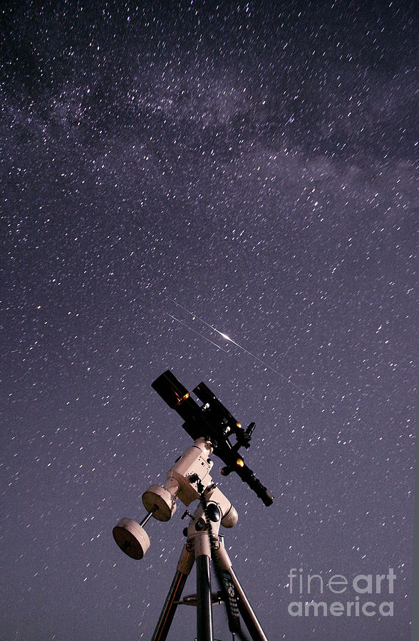 Iridium Flares Photograph By Babak Tafreshi Science Photo Library