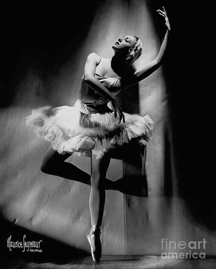 Irina Baranova in ballet costume Photograph by Maurice Seymour