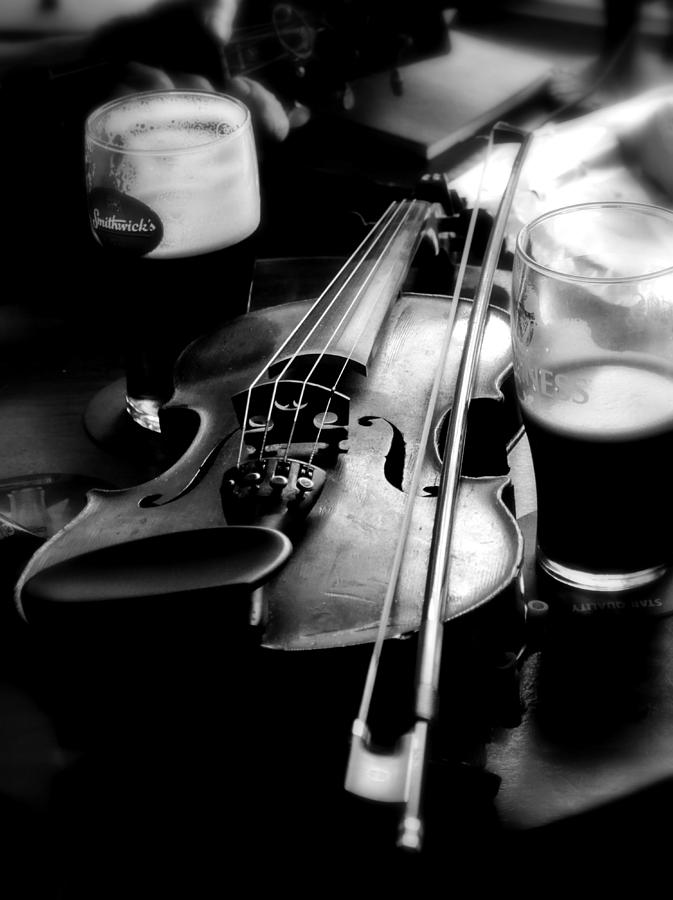 Irish Fiddle on a Break Photograph by Lexa Harpell