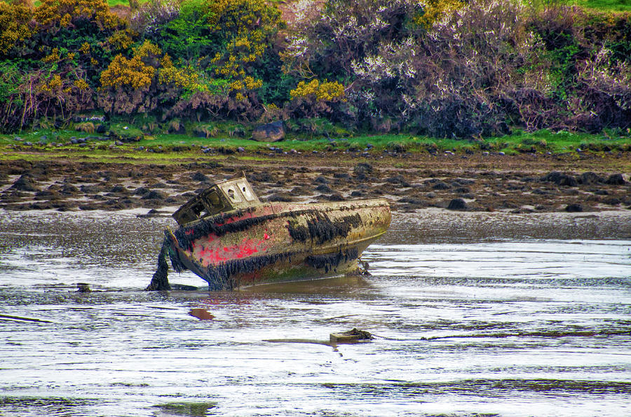 Irish Shipwreck - Clew Bay County Mayo Photograph by Bill Cannon