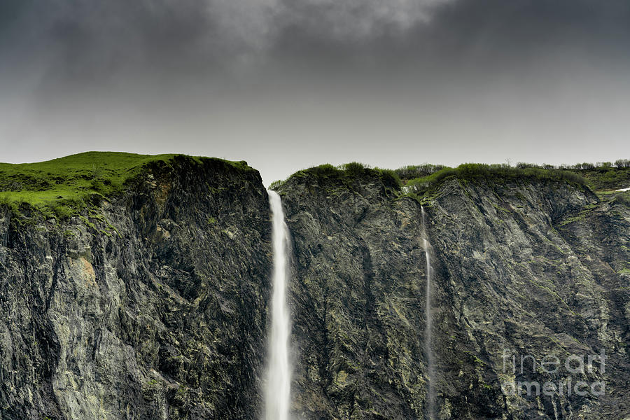 Fall Photograph - Ironhead Falls by Nando Lardi