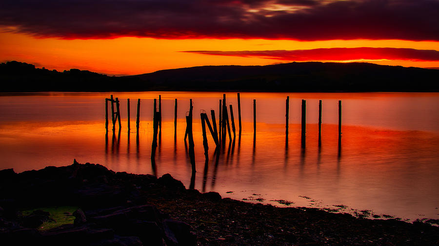 Isle of Mull Sunset - Scotland Photograph by Stuart Litoff