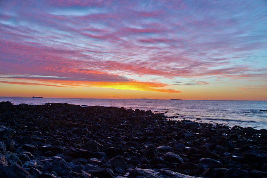 Isles of Shoals Sunrise 1 Photograph by Richard Gibb