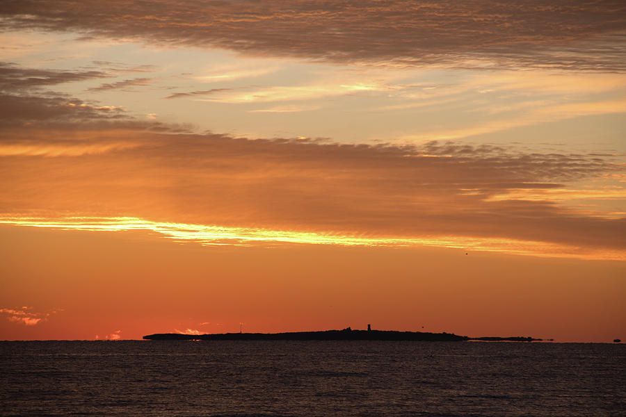 Isles of Shoals Sunrise 10 Photograph by Richard Gibb