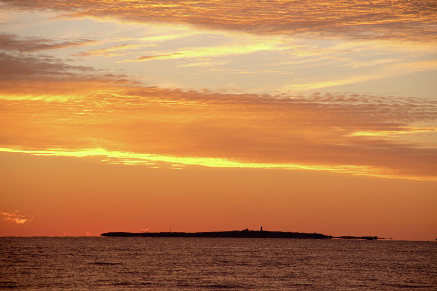 Isles of Shoals Sunrise 9 Photograph by Richard Gibb