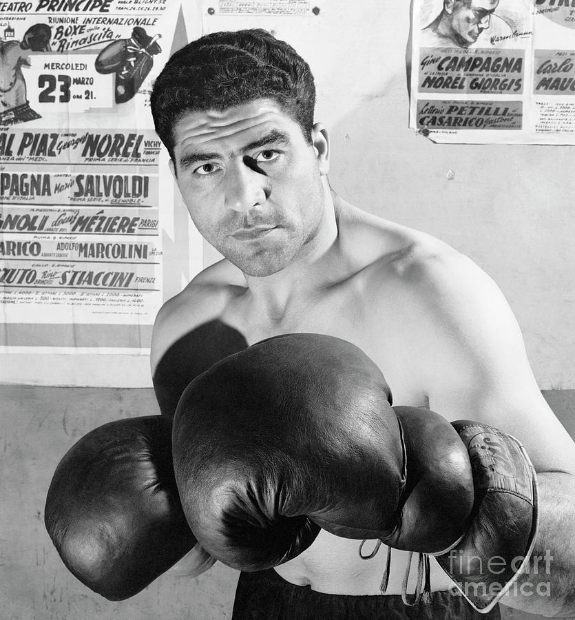 Italian Boxer Franco Cavicchi Photograph by Bettmann