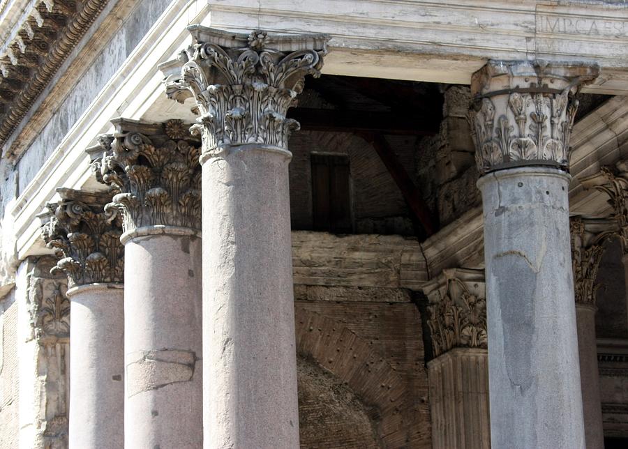 Italian Pantheon Photograph by J.castro