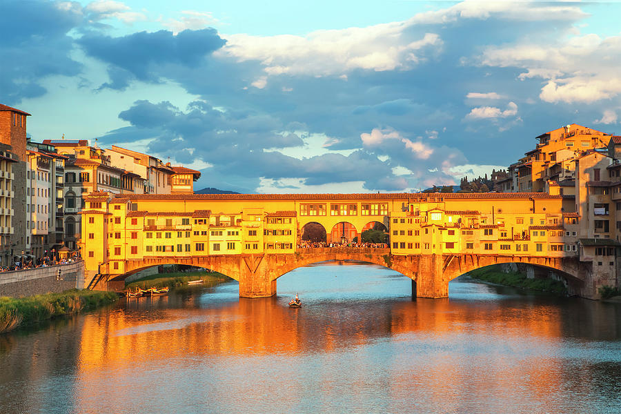 Italy, Tuscany, Firenze District, Florence, Ponte Vecchio, Sunset Over ...