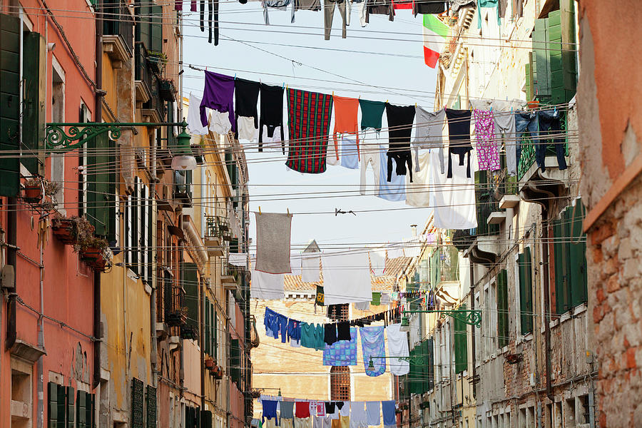 Italy, Veneto, Venezia District, Venetian Lagoon, Adriatic Coast, Venice, Clothes Hanging To Dry In The Backstreets Of Venice Digital Art by Kav Dadfar