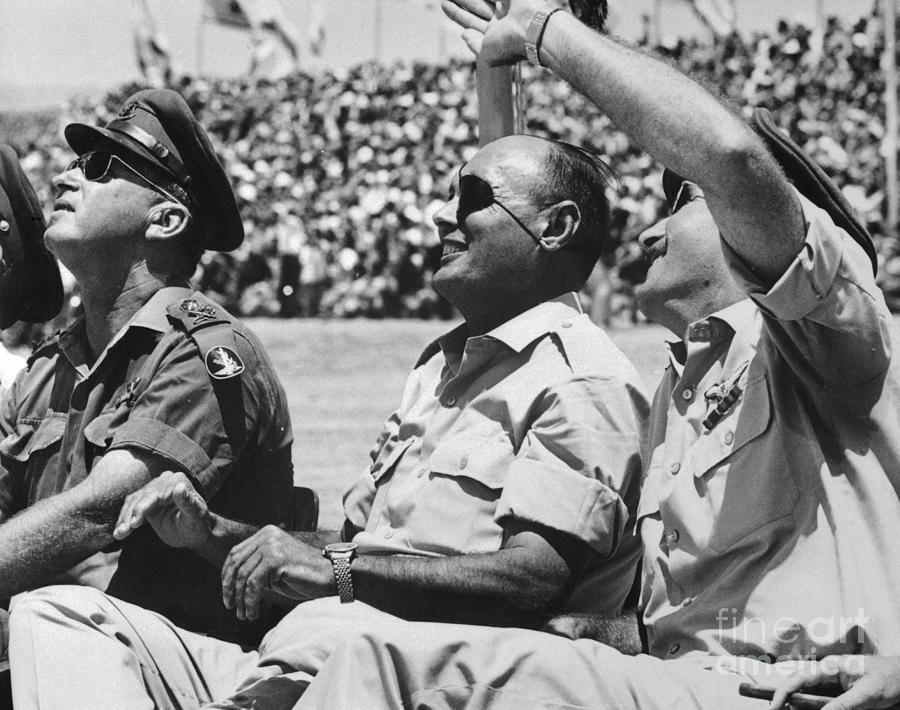 Itzhak Rabin And Moshe Dayan Watching Photograph by Bettmann