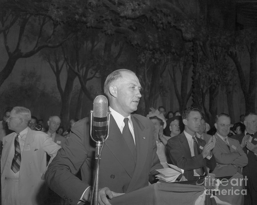 Politician Photograph - J. Strom Thurmond Speaking by Bettmann