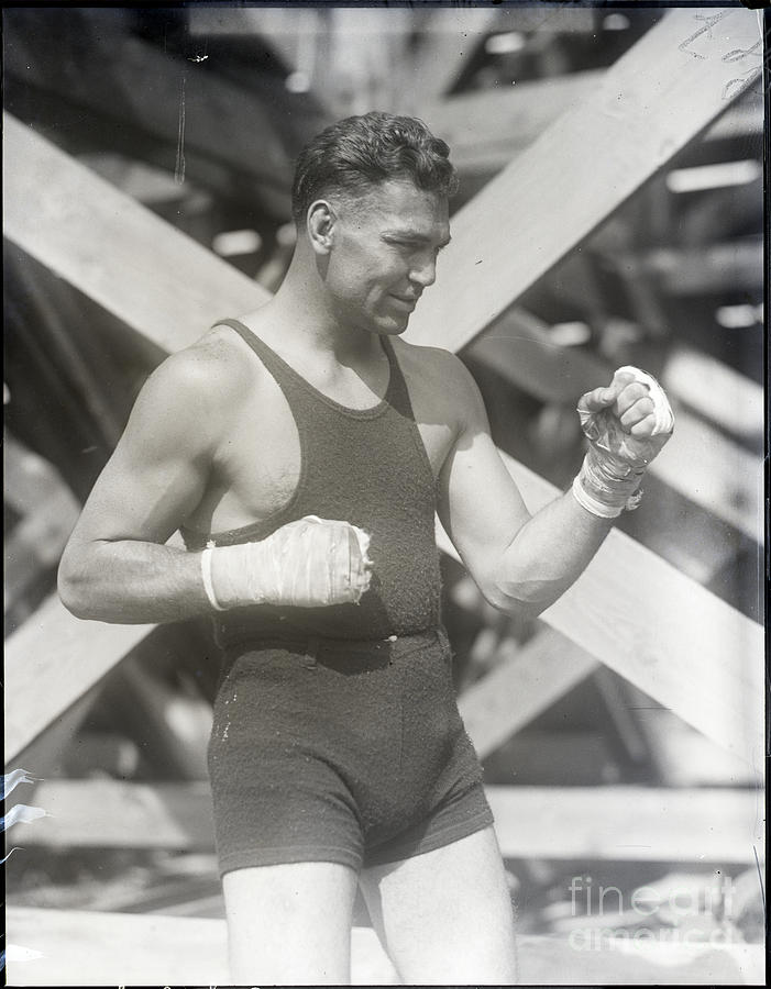 Jack Dempsey In Fighting Pose Photograph by Bettmann