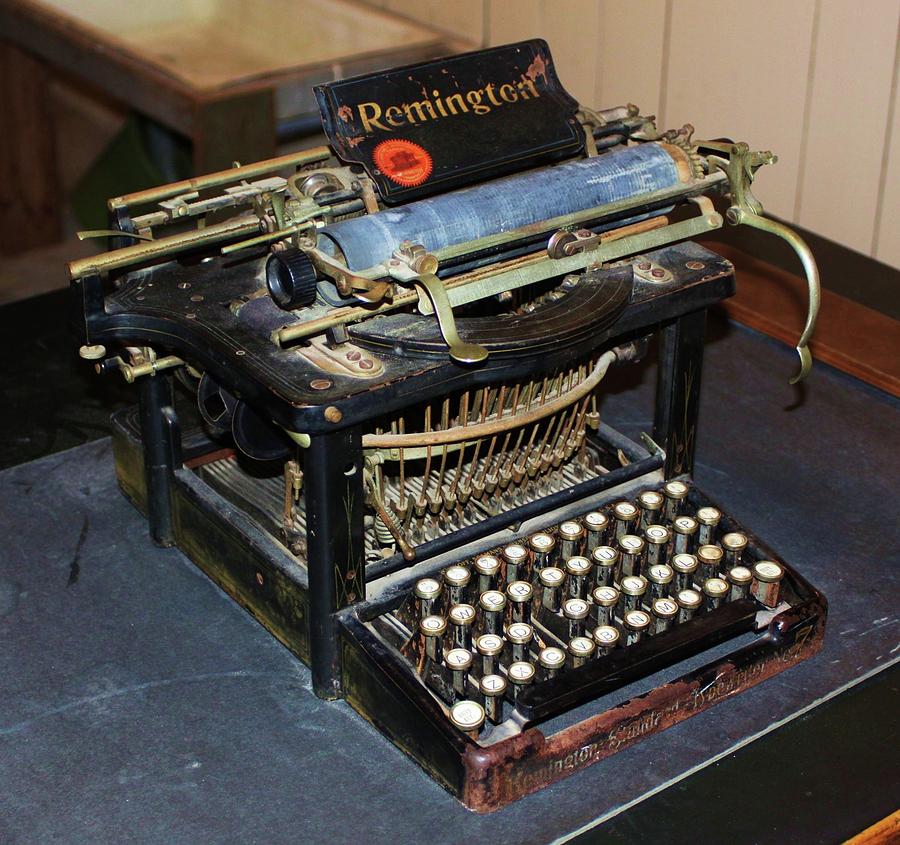Jack Londons typewriter Photograph by Fred Bailey