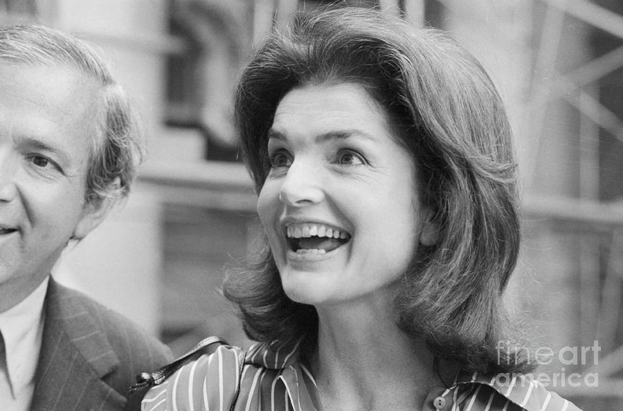 Jacqueline Kennedy Onassis And Harry Photograph by Bettmann