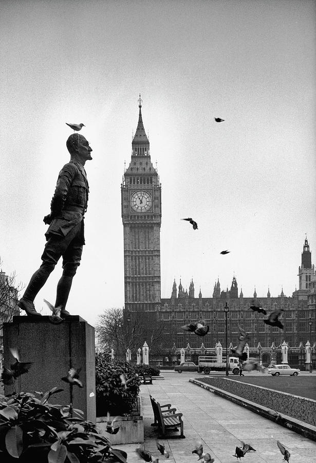 Big Ben Photograph - Jan Smuts Statue by Alfred Eisenstaedt