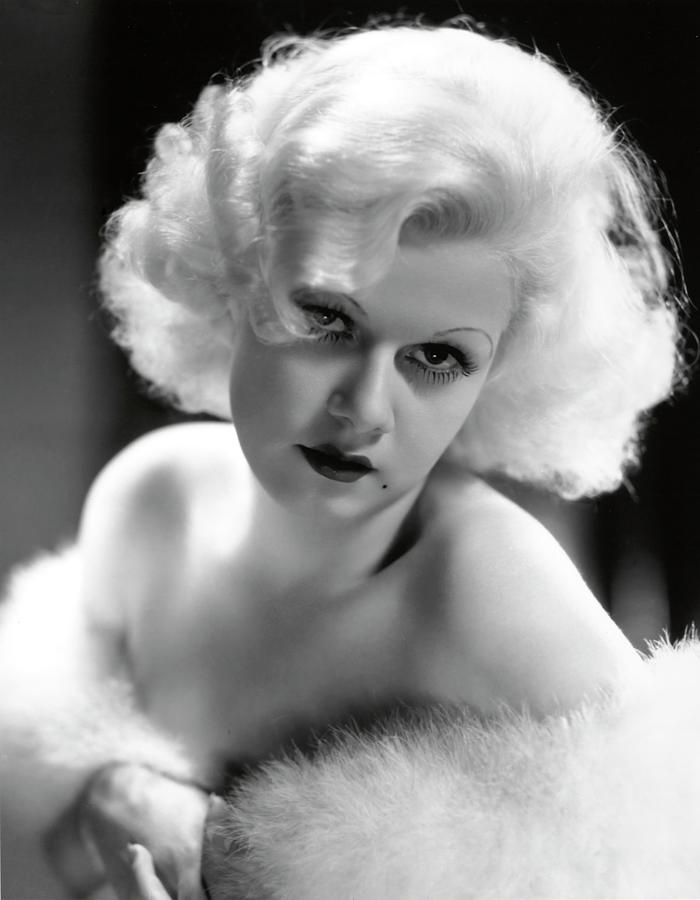 JEAN HARLOW in RED DUST -1932-. Photograph by Album