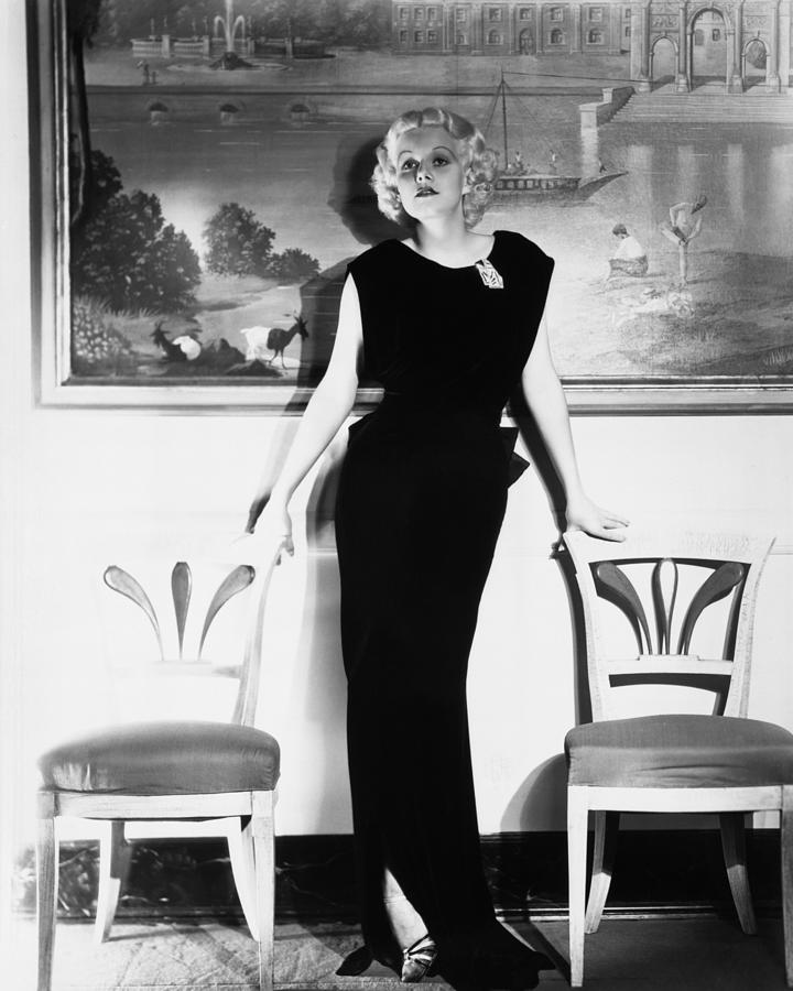 Jean Harlow Posing In Front Of Wall Photograph by Globe Photos - Pixels
