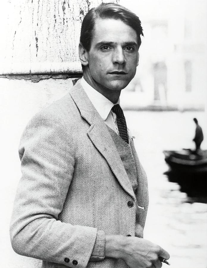 JEREMY IRONS in BRIDESHEAD REVISITED -1981-. Photograph by Album