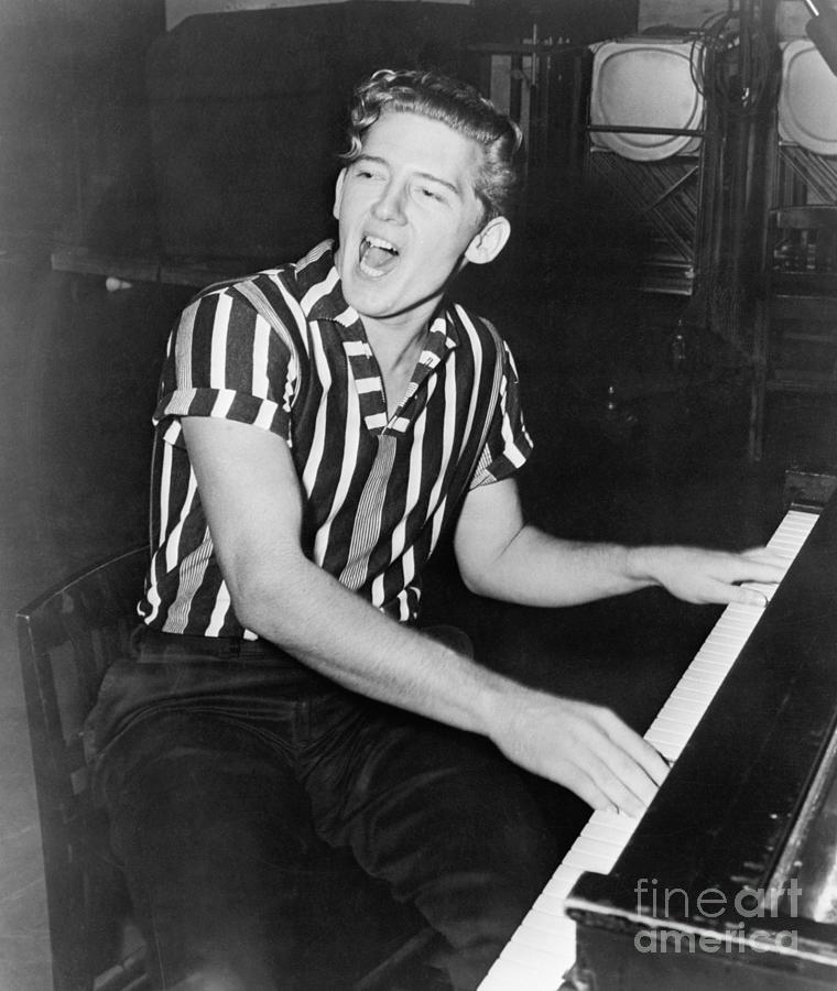 Musician Photograph - Jerry Lee Lewis At Piano by Bettmann