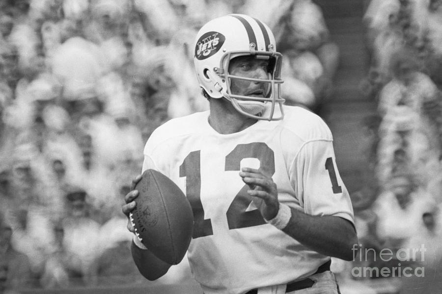 Jets Quarterback Joe Namath Throwing Photograph By Bettmann | Fine Art ...