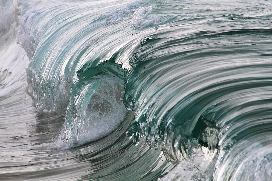Jibbon Wave Photograph by Ewen Charlton