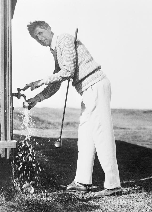 Jim Barnes Washing Golf Ball Photograph by Bettmann