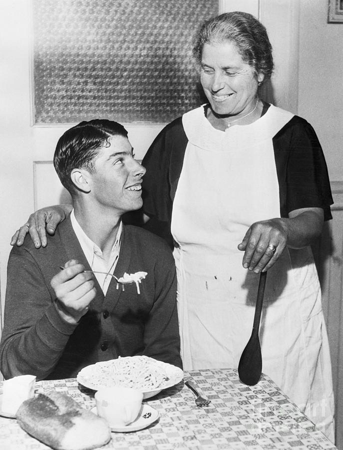 Joe Dimaggio And His Mother Rosalie Photograph by Bettmann