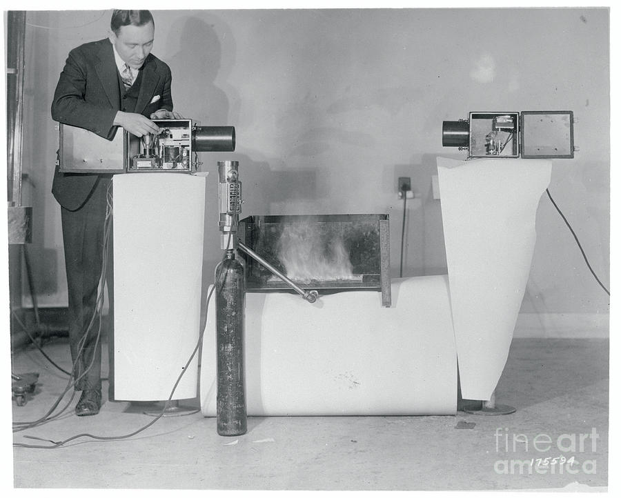 John V. Breisky Using The Electric Cell Photograph by Bettmann