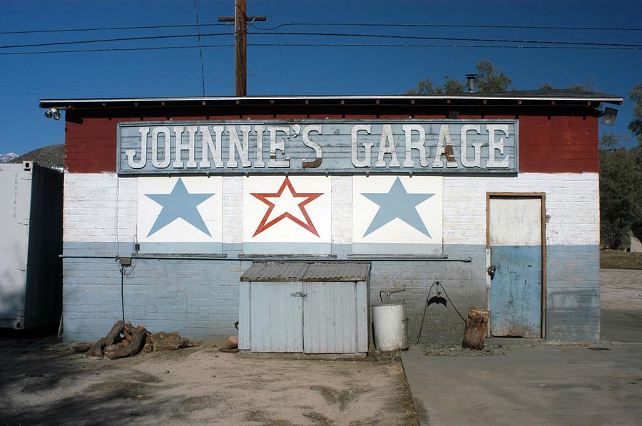 Johnnies Garage Photograph by Jim Steinfeldt