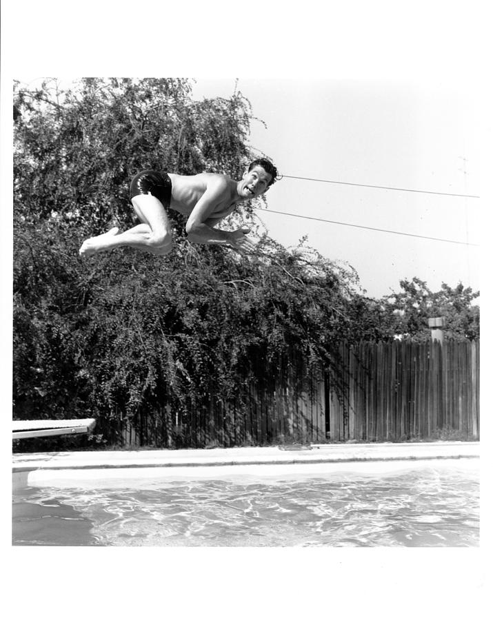 Johnny Carson Photograph - Johnny Carson by Michael Ochs Archives