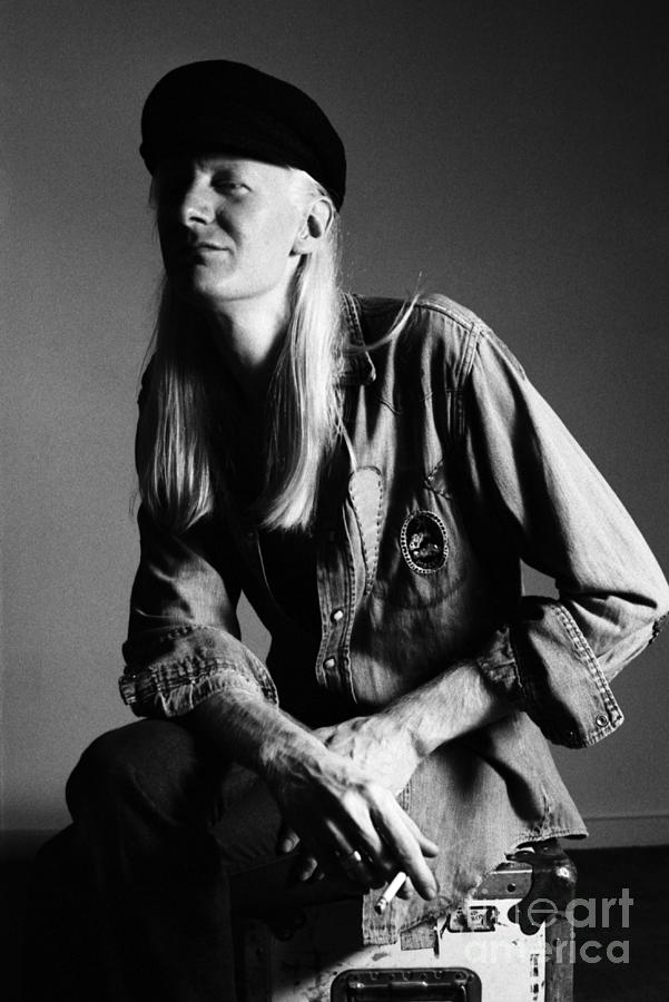 Johnny Winter In Nyc Photograph by The Estate Of David Gahr