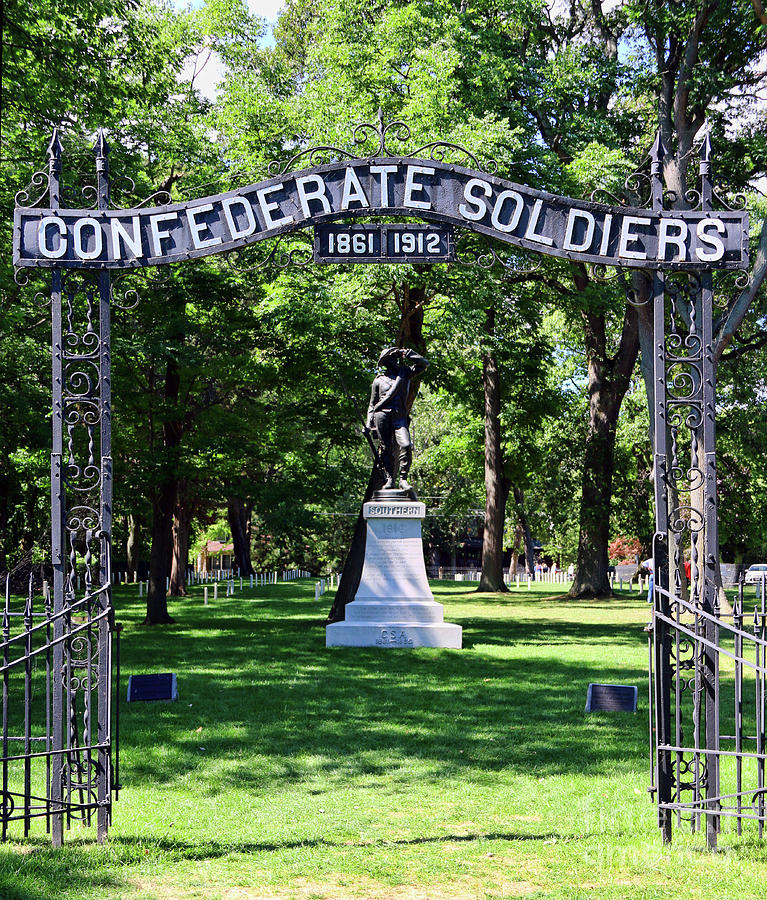 Johnsons Island Confederate Cemetery 2031  Photograph by Jack Schultz