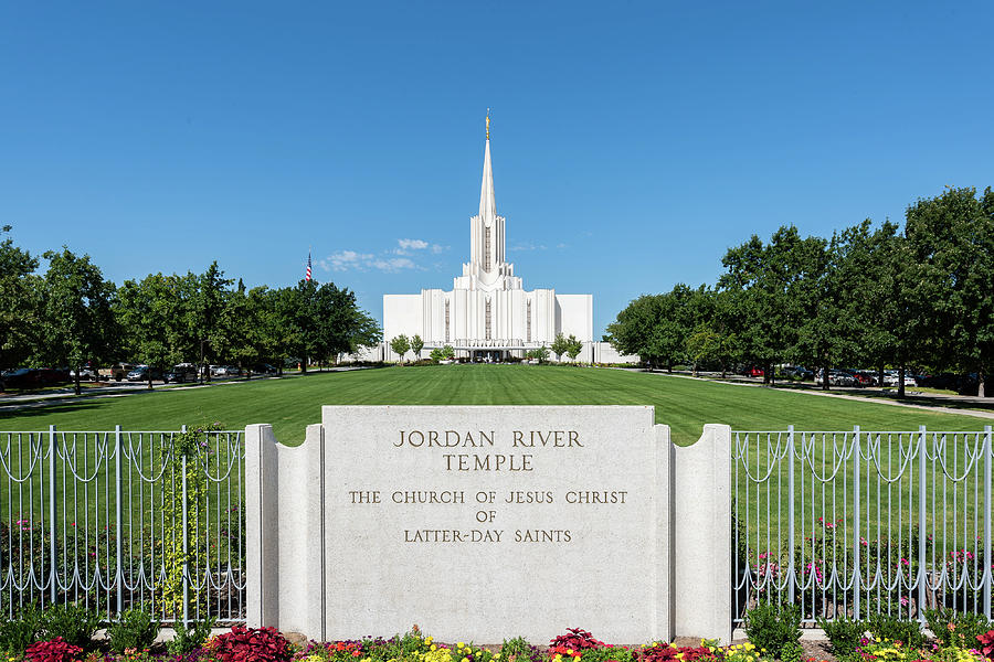 Jordan River Mormon Temple Photograph by Dave Koch