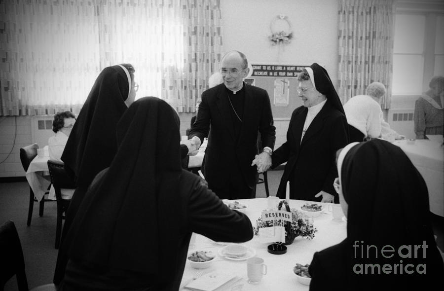 Joseph Cardinal Bernardin with Nuns Photograph by Frank J Casella