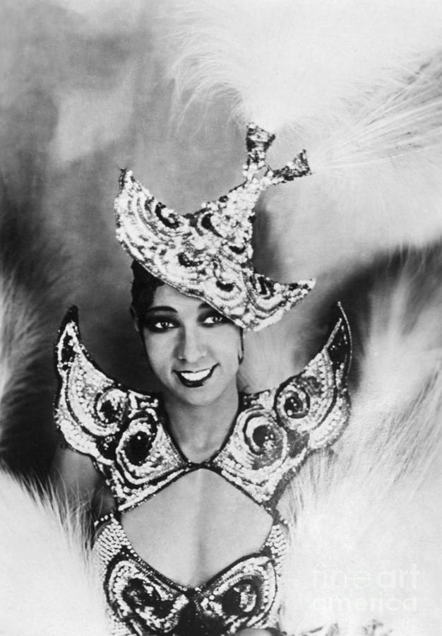 Josephine Baker In Feathered Costume Photograph by Bettmann