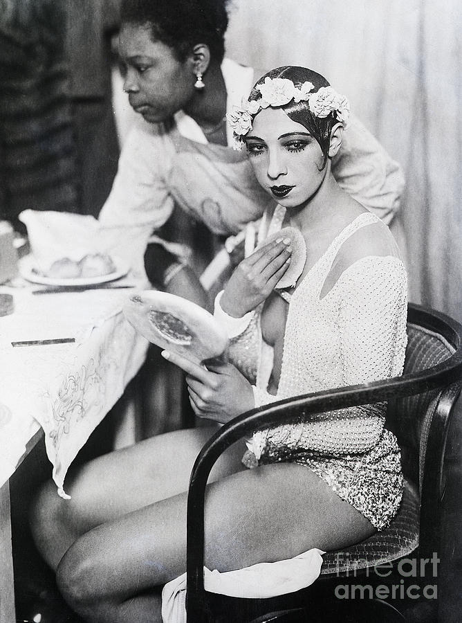 Celebrity Photograph - Josephine Baker Putting On Makeup by Bettmann