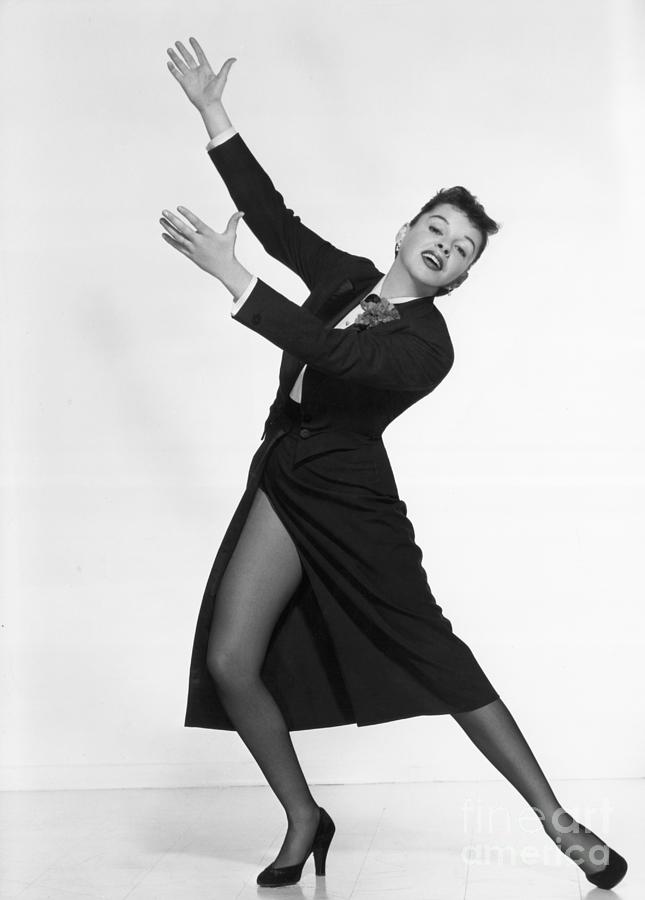 Judy Garland In A Publicity Still Photograph by Bettmann