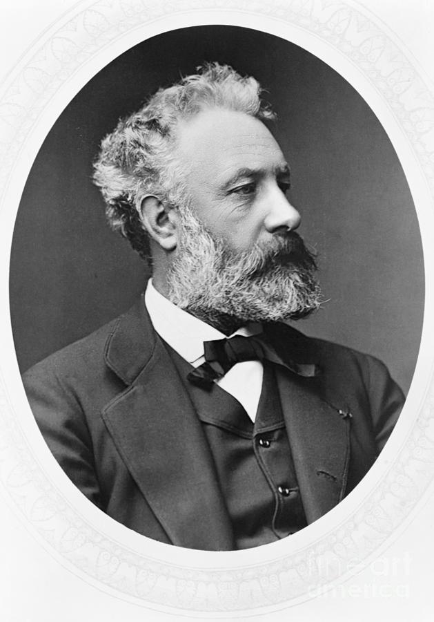 Jules Verne Photograph by Bettmann