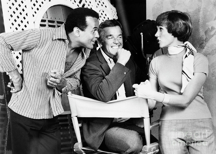 Julie Andrews, Harry Belafonte, Gower Ch Photograph by Bettmann