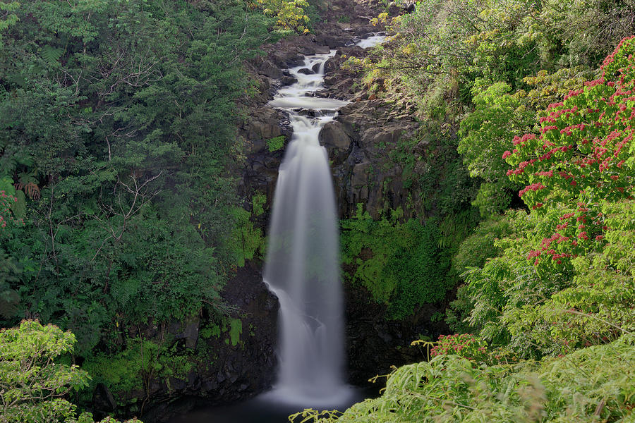 Kamaee Falls Photograph by Ivan Franklin