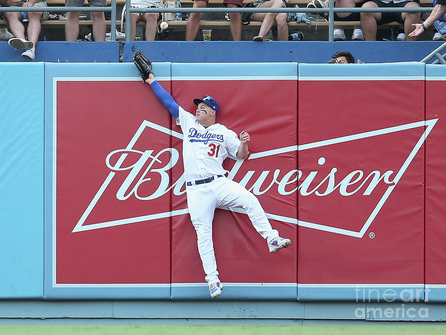Kansas City Royals V Los Angeles Dodgers Photograph by Stephen Dunn Kansas City Royals V Los Angeles Dodgers Photograph by Stephen Dunn