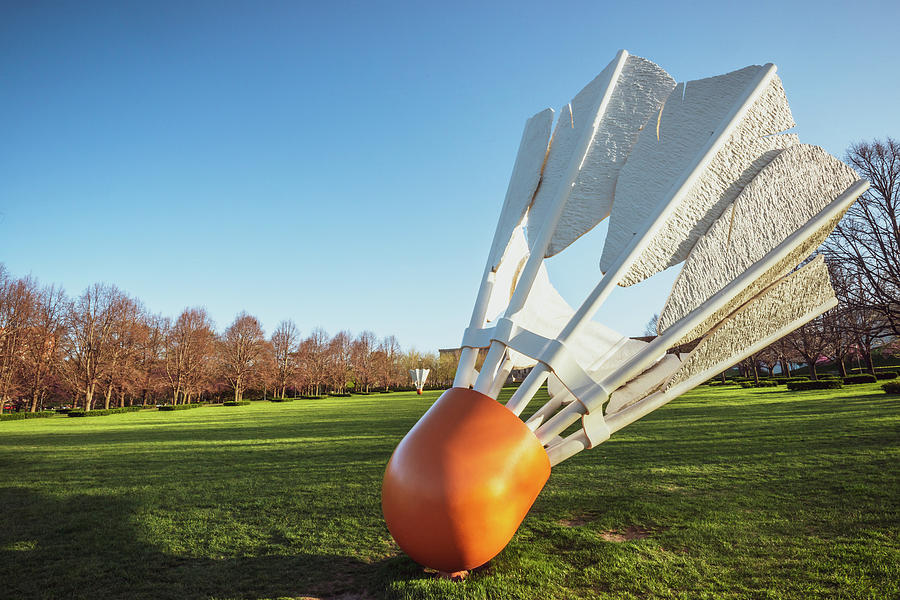 nelson atkins shuttlecock