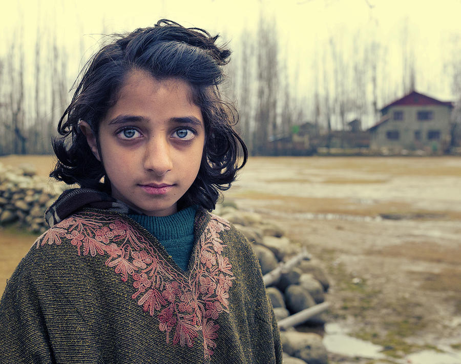 Nature Photograph - Kashmiri Girl by Haitham Al Farsi