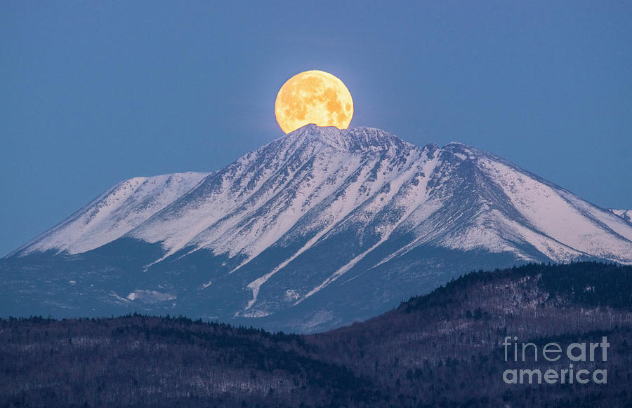 Katahdin Worm Moon Moonset Photograph by Craig Shaknis