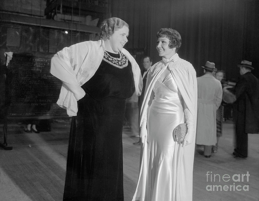 Kate Smith With Claudette Colbert Photograph by Bettmann