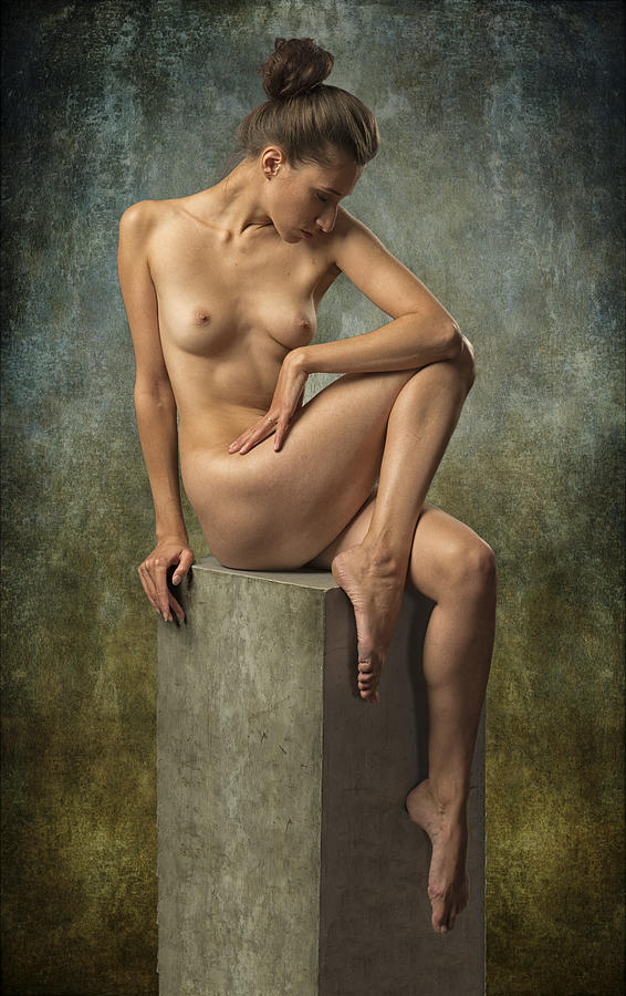 Nude Photograph - Kate Snig by Tom Gore