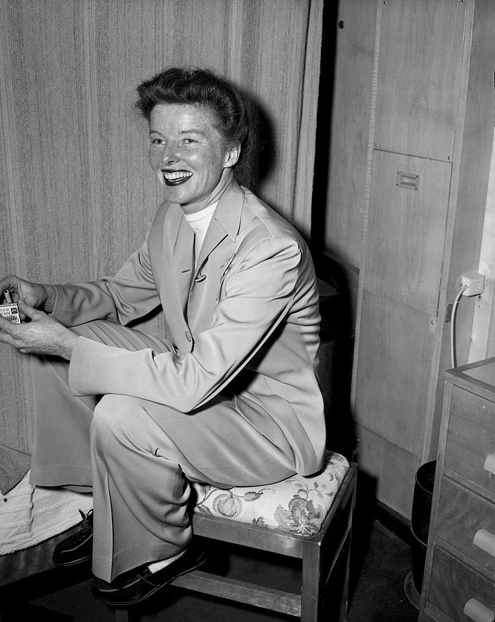 Katherine Hepburn Settles Into Her Room Photograph by New York Daily News Archive