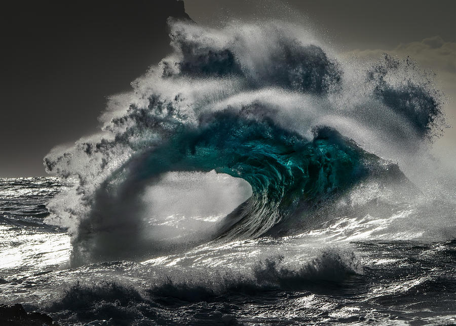 Kauaiian Wave Photograph by Ken Fong